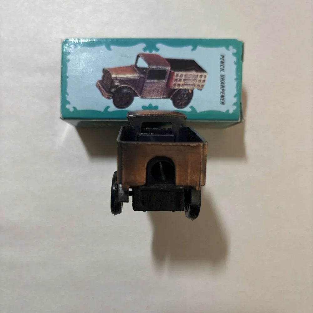 Bronze Die-Cast Classic Truck Collectible Pencil Sharpener/w Box EUC